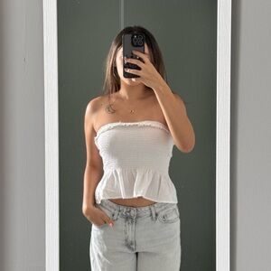 White scrunched up tube top
Size S